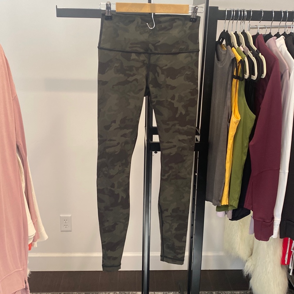 Lululemon wonder under size 6